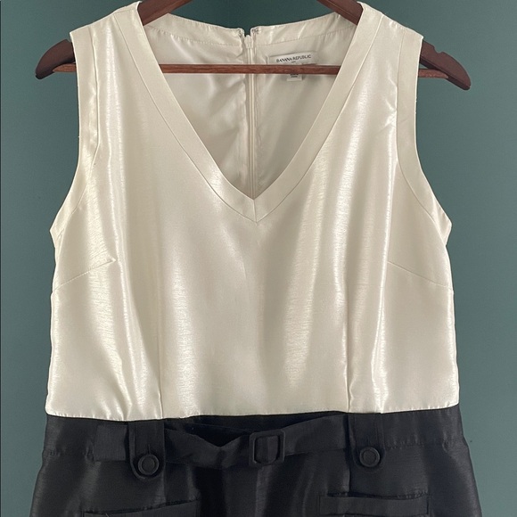 Banana Republic Black and Cream Dress - Picture 4 of 7